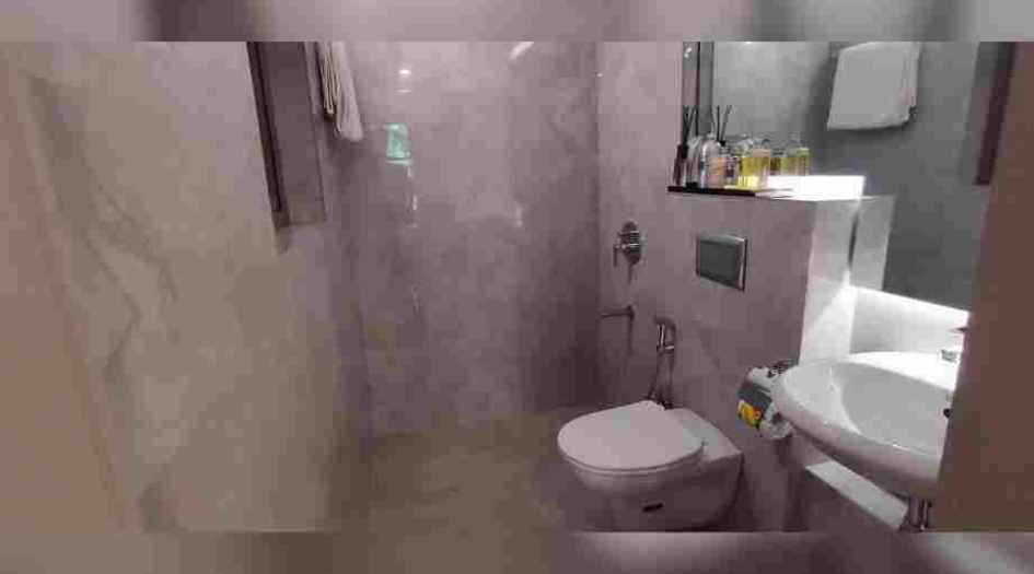 Sheth-Auris-Tower-B-Clara-Internal-2-BHK-Common-Bathroom
